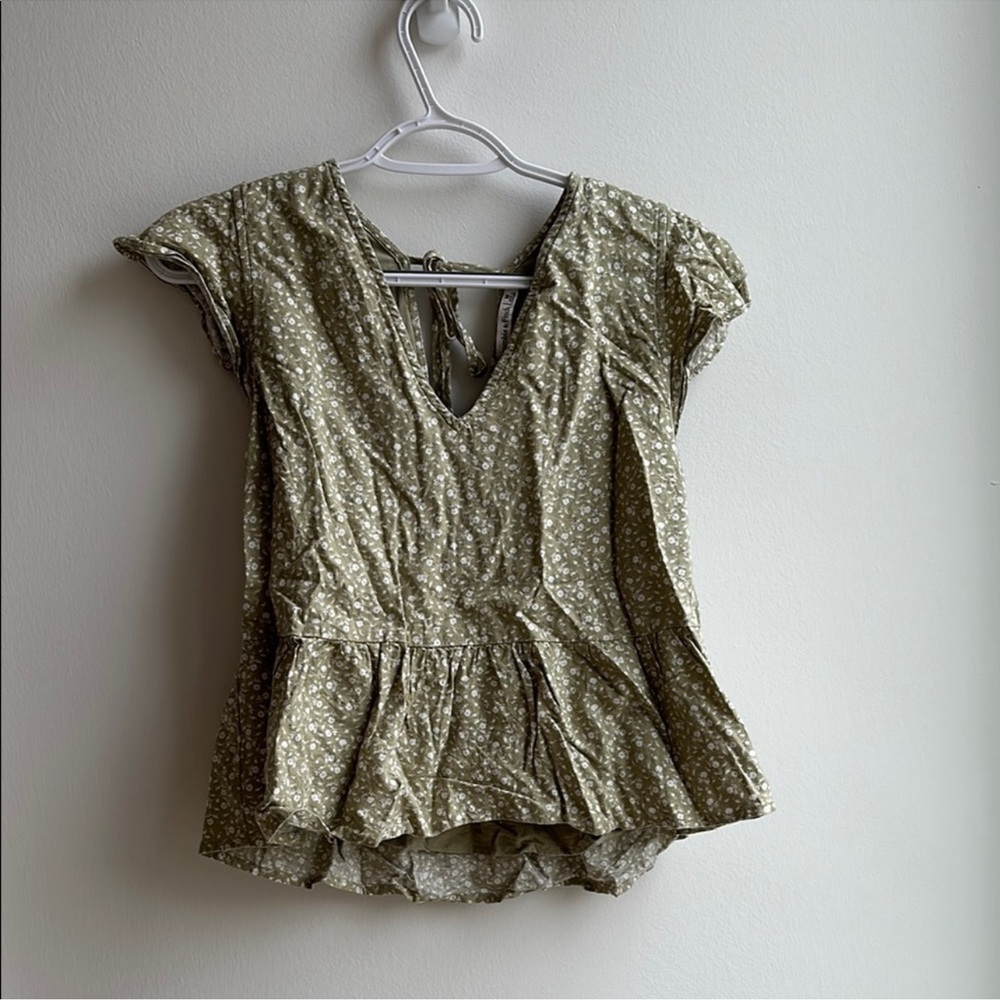 Abercrombie & Fitch Olive Green Floral Tie-Back Peplum Top